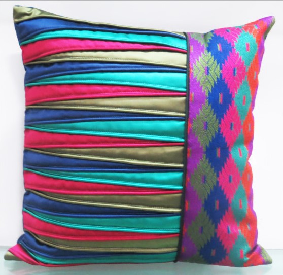 Tricolor Side Brocade